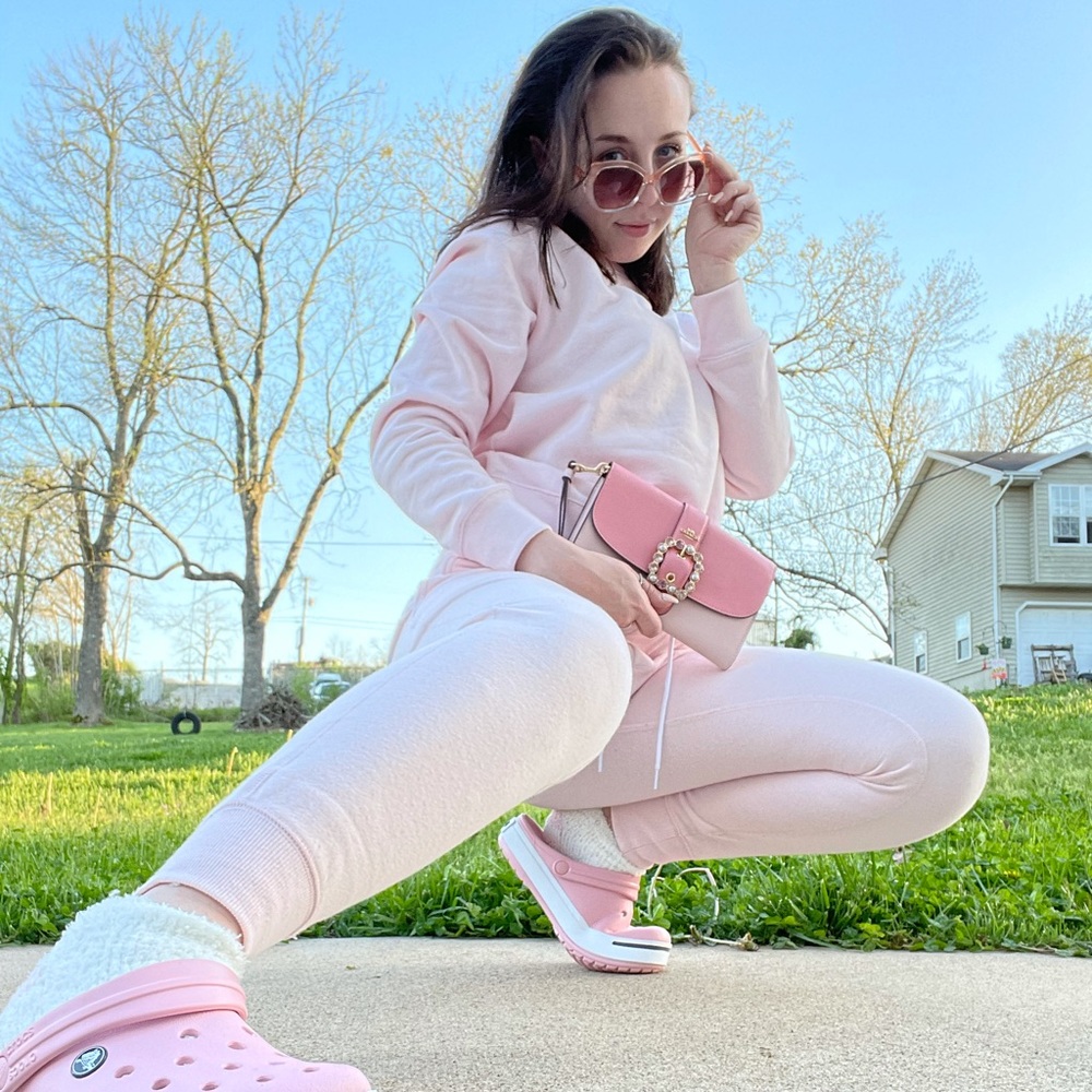 Meet your Posher, Alexia